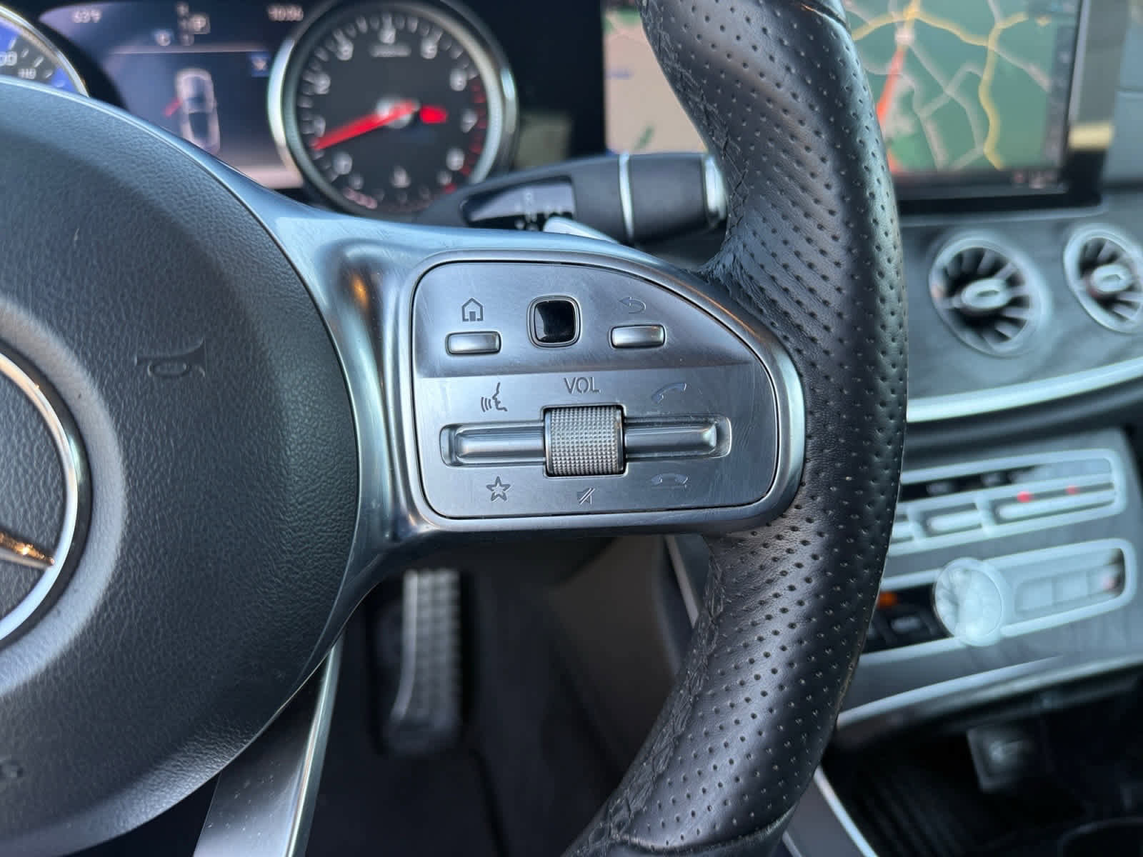 Used 2019 Mercedes-Benz E 450 4MATIC Cabriolet w/ Premium 1 Package image 25