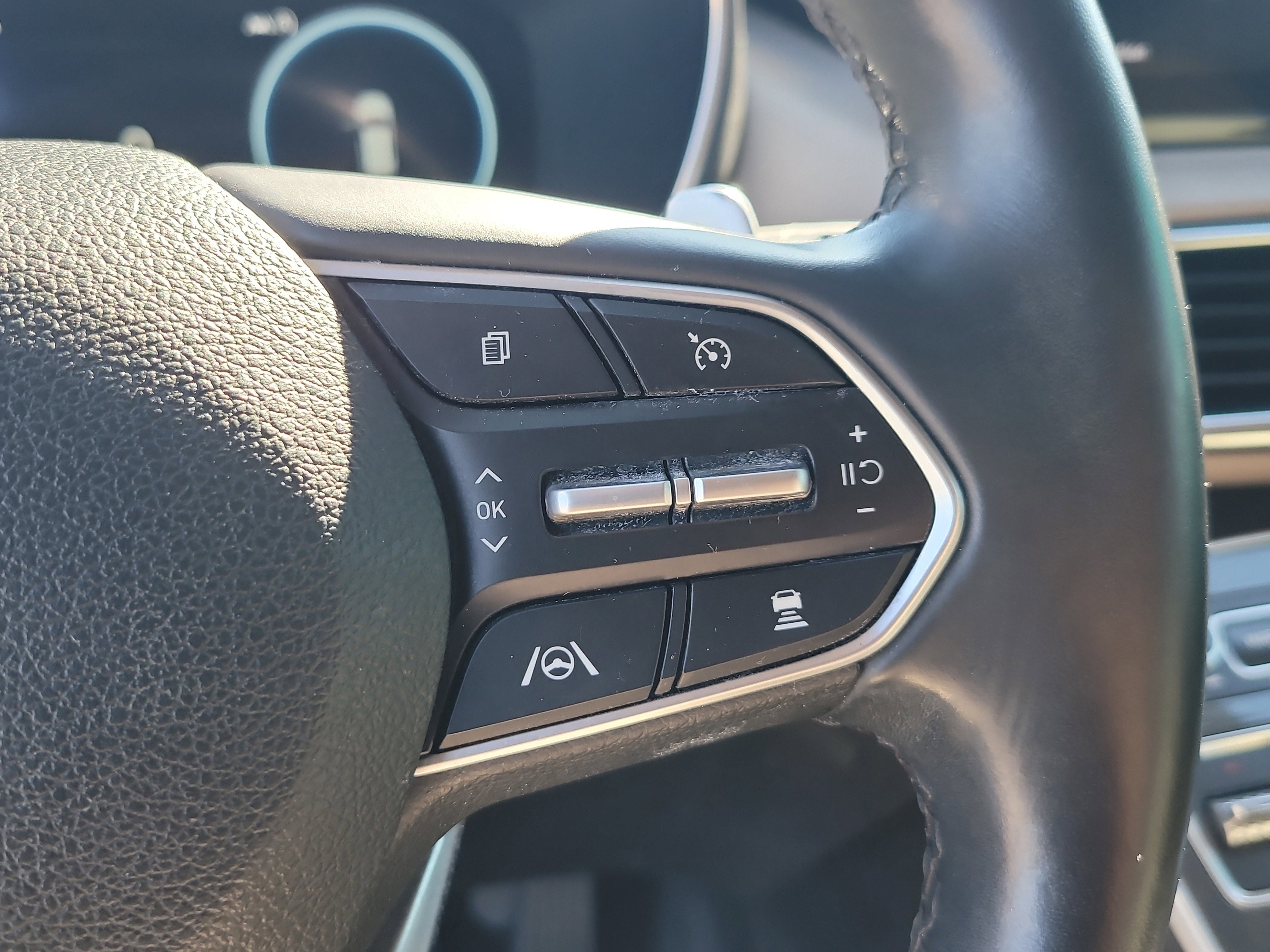 Used 2022 Hyundai Santa Fe Limited image 28