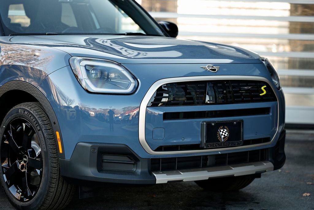 New 2026 MINI Cooper Countryman SE image 2