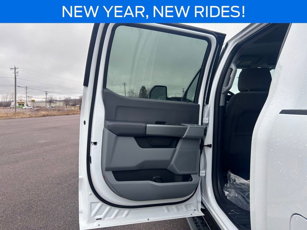 New 2026 Ford F450 XLT w/ 360-Degree Camera Package image 20