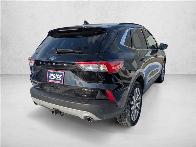 Certified 2022 Ford Escape Titanium w/ Class II Trailer Tow Package image 5