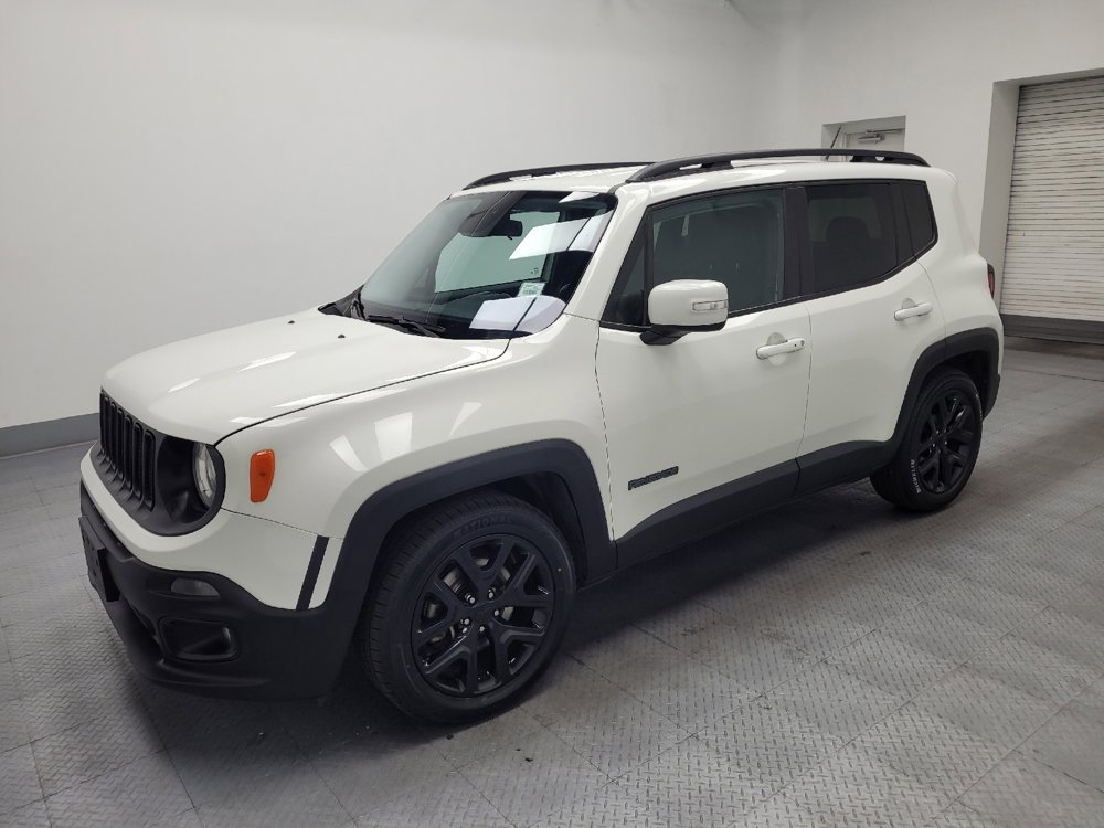 Used 2017 Jeep Renegade Altitude image 2