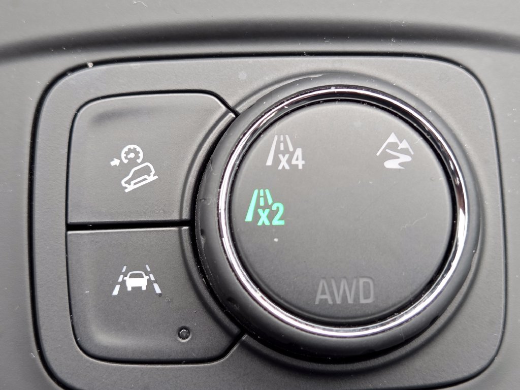 Used 2023 GMC Terrain SLE w/ Driver Convenience Package AWD/4WD image 5