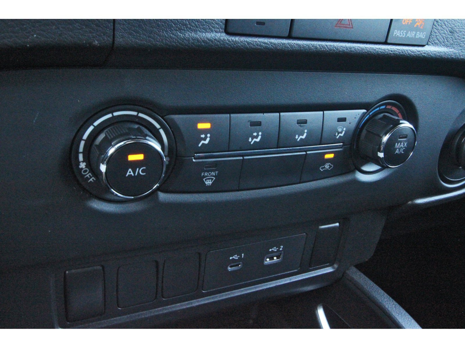 Used 2024 Nissan Frontier SV RWD image 27