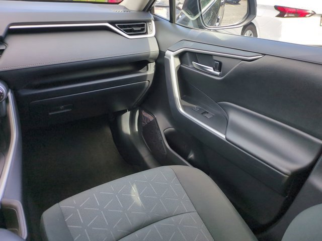 Used 2023 Toyota RAV4 XLE image 17