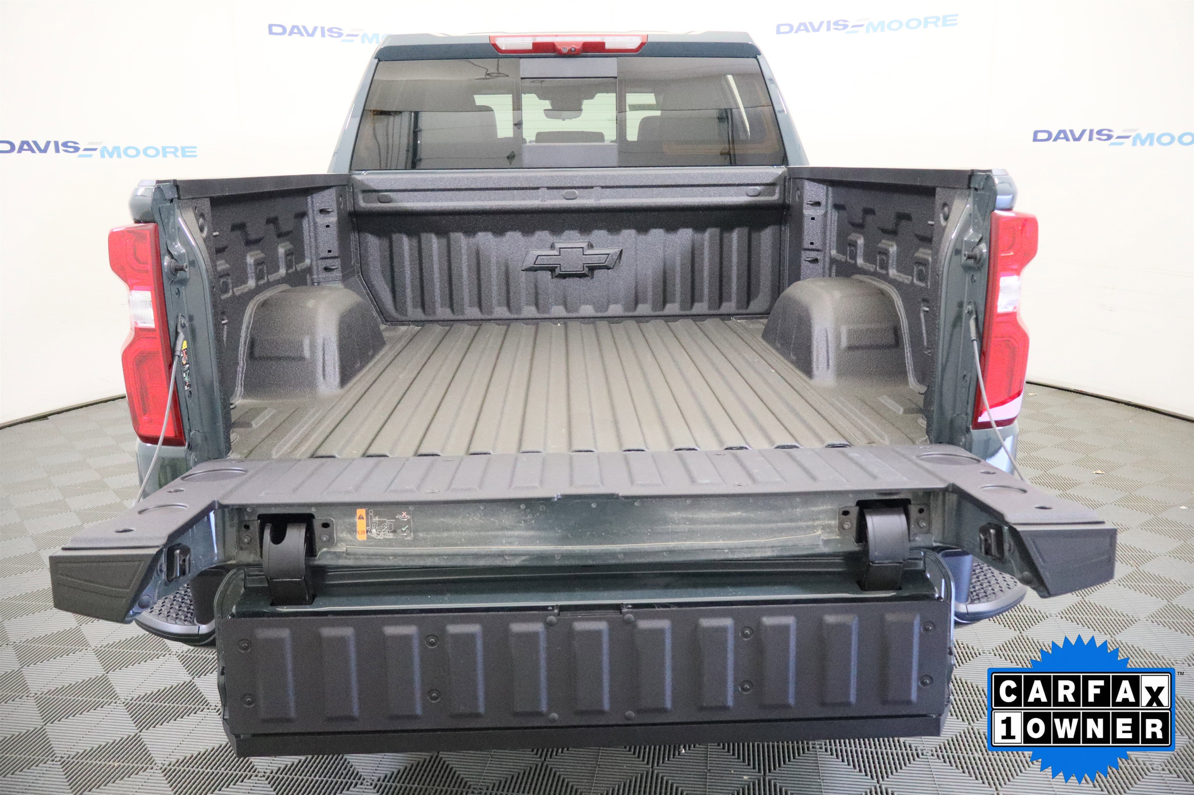 Used 2026 Chevrolet Silverado 1500 ZR2 w/ Dark Appearance Package image 10