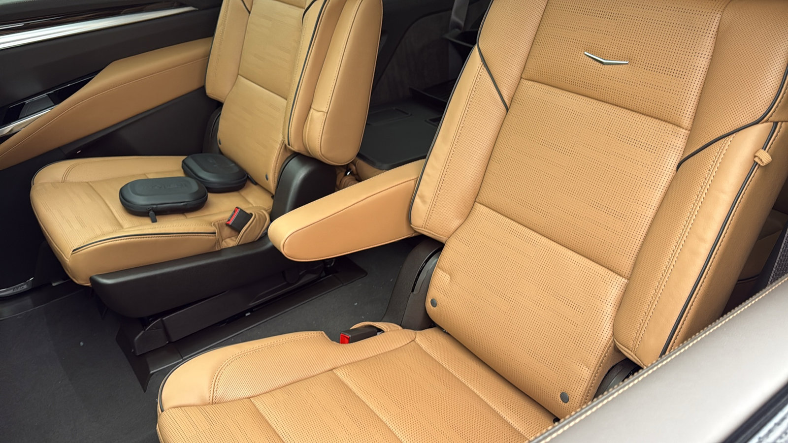 New 2026 Cadillac Escalade Luxury image 30