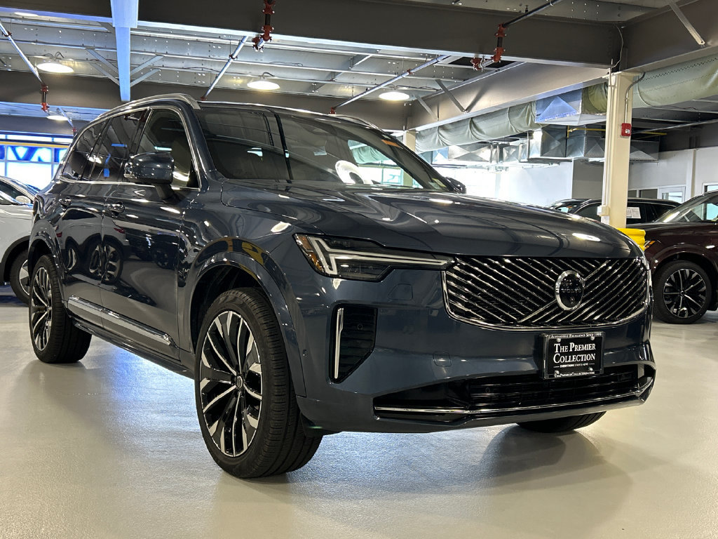 Certified 2026 Volvo XC90 B6 Plus AWD/4WD image 1