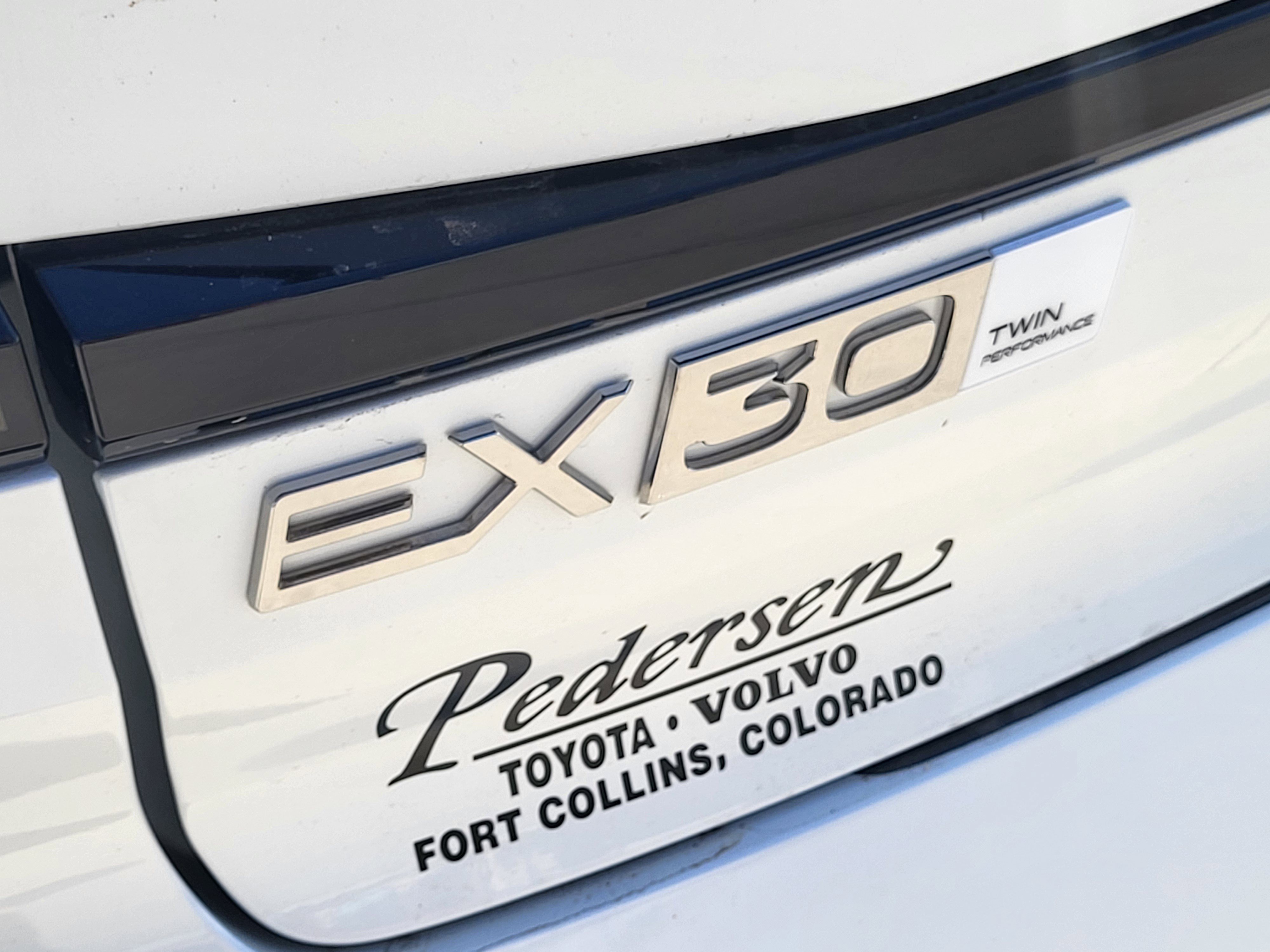New 2025 Volvo EX30 Plus w/ Protection Package Premier image 8