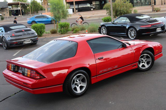Used 1990 Chevrolet Camaro IROC-Z RWD image 18
