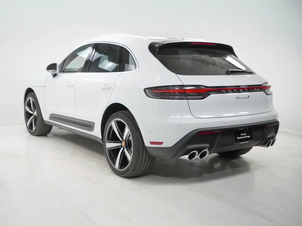 Certified 2026 Porsche Macan S AWD/4WD image 3