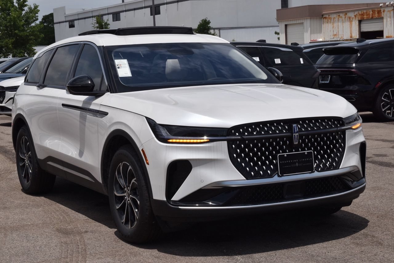 New 2026 Lincoln Nautilus Premier w/ Equipment Group 102A AWD/4WD image 3