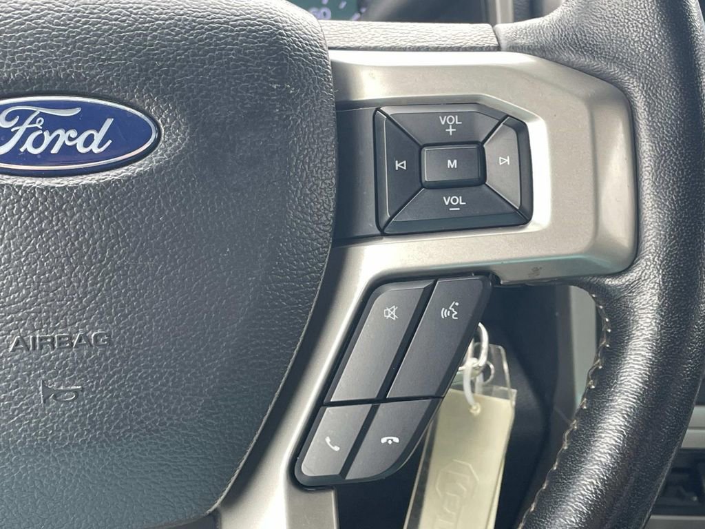 Used 2022 Ford F350 Lariat image 28