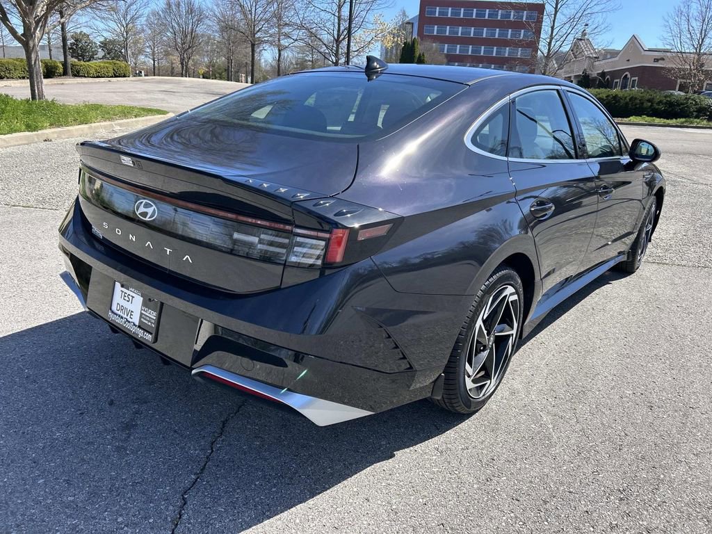 New 2026 Hyundai Sonata SEL FWD image 7