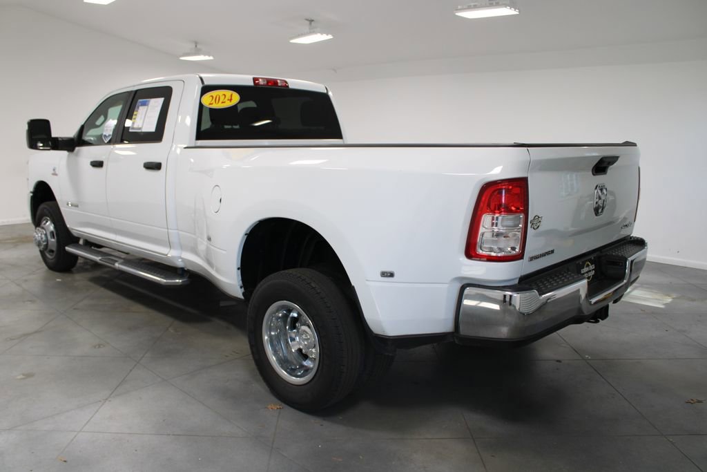 Used 2024 RAM 3500 Big Horn image 7