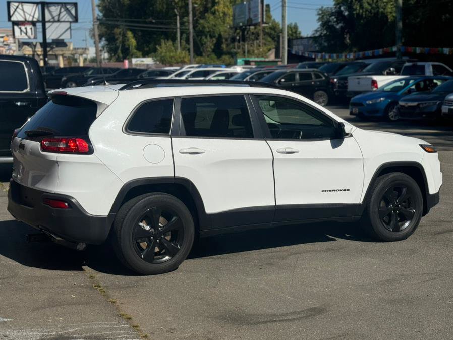 Used 2018 Jeep Cherokee Limited w/ High Altitude Package AWD/4WD image 4
