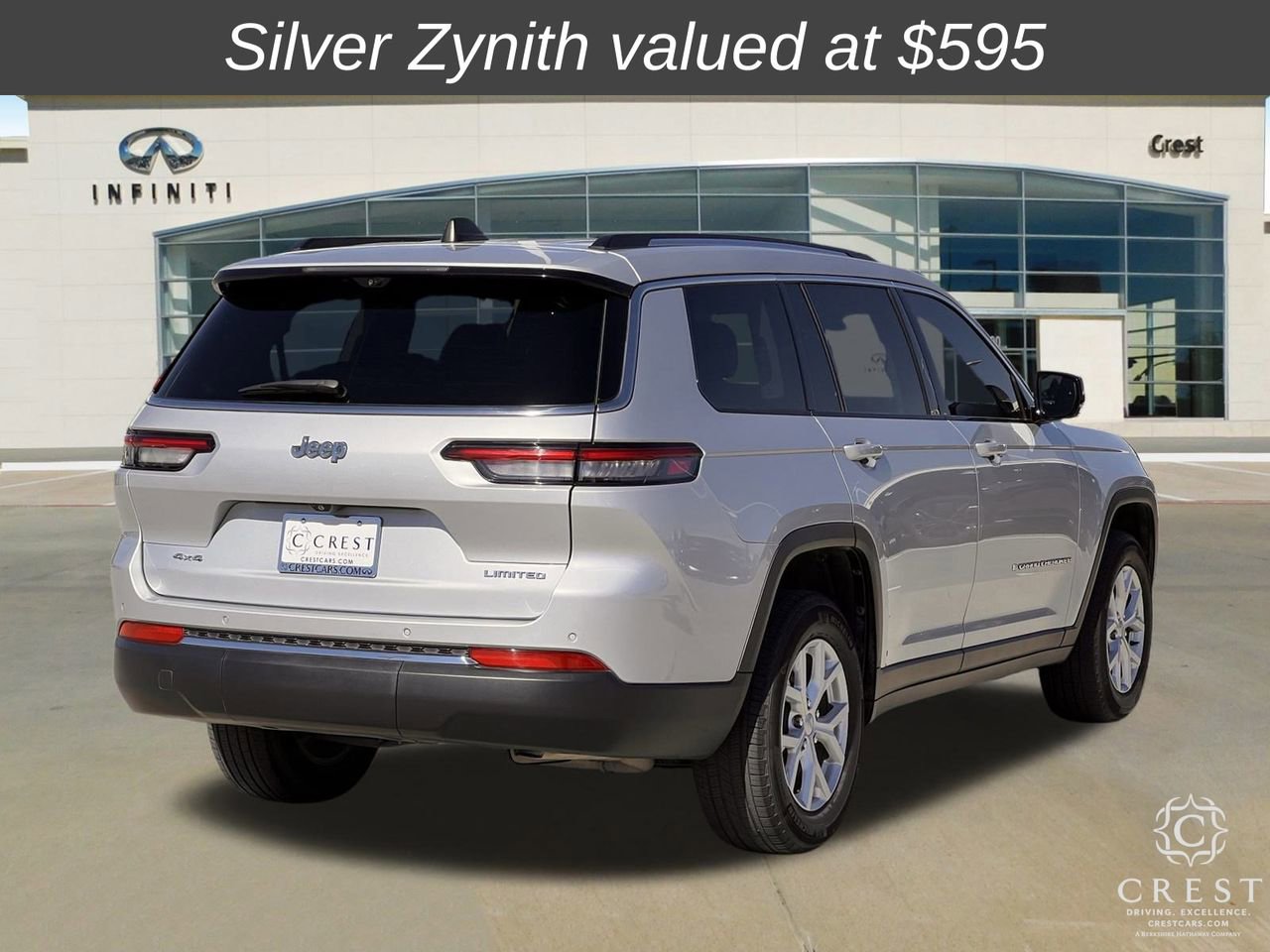 Used 2023 Jeep Grand Cherokee L Limited w/ Luxury Tech Group II image 3