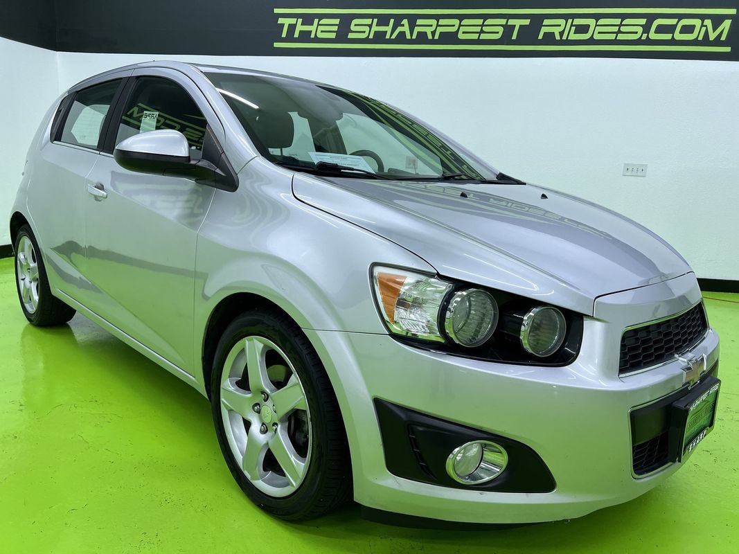 Used 2015 Chevrolet Sonic LTZ FWD image 2