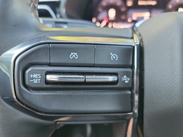 Used 2024 GMC Canyon AT4 w/ Technology Package AWD/4WD image 28