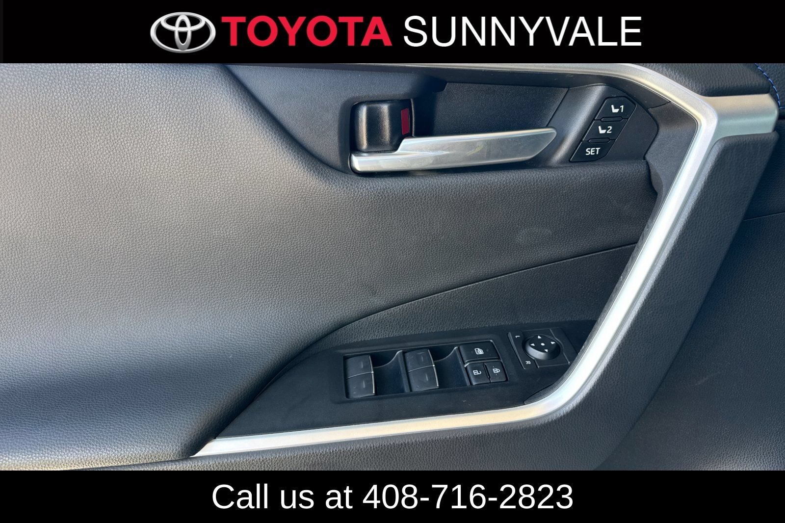 Used 2023 Toyota RAV4 XSE AWD/4WD image 17