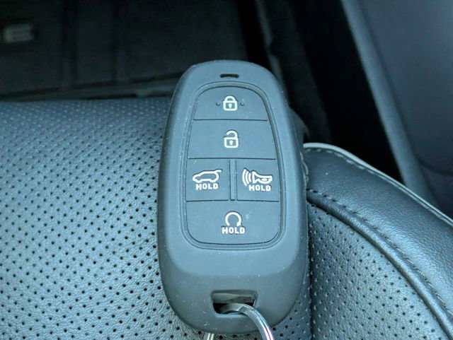 Used 2023 Hyundai Palisade SEL w/ Premium Package FWD image 32