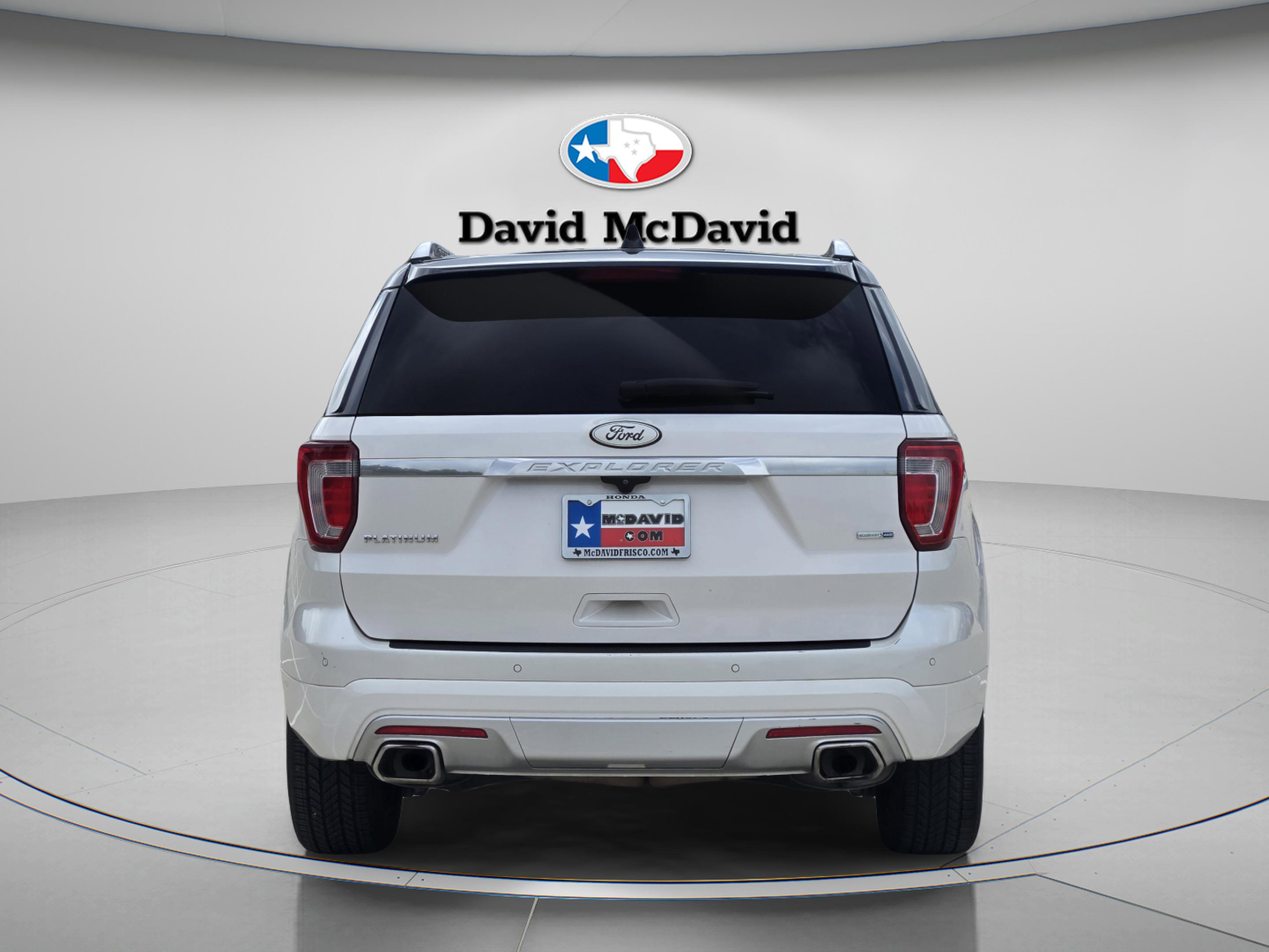 Used 2017 Ford Explorer Platinum AWD/4WD image 5
