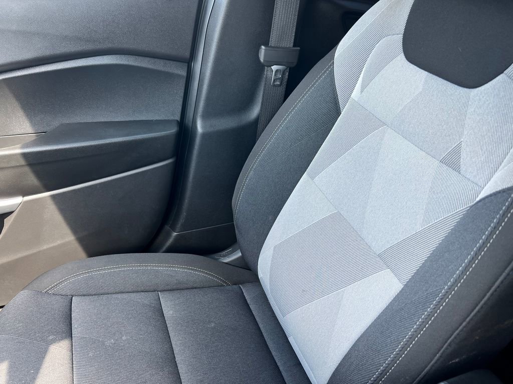 Used 2025 Chevrolet Trax LS w/ LS Convenience Package FWD image 28