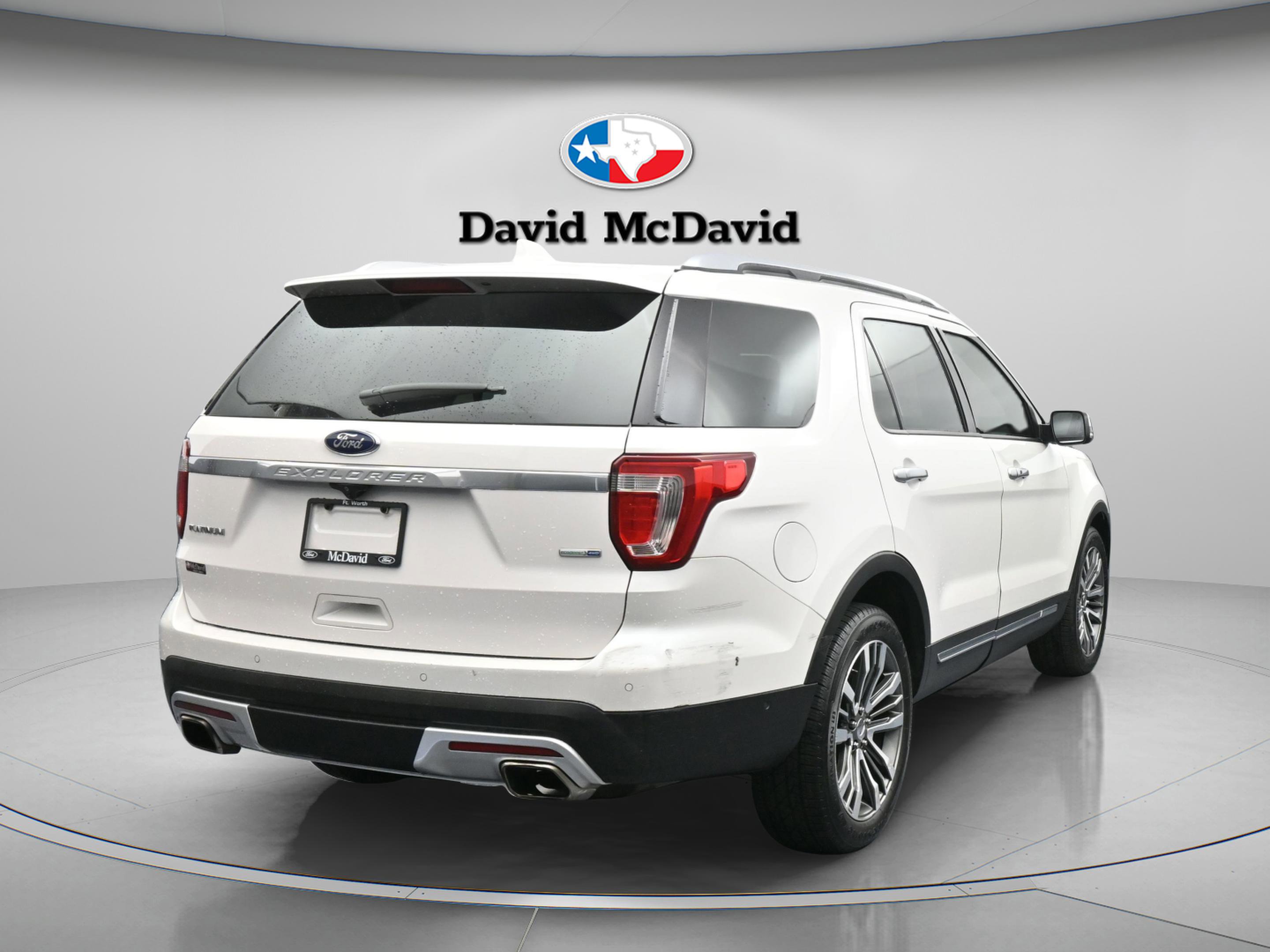 Used 2017 Ford Explorer Platinum AWD/4WD image 8