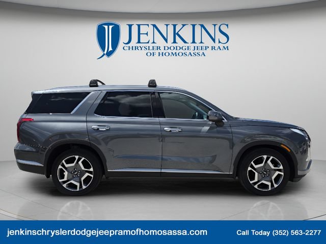 Used 2025 Hyundai Palisade SEL FWD image 3