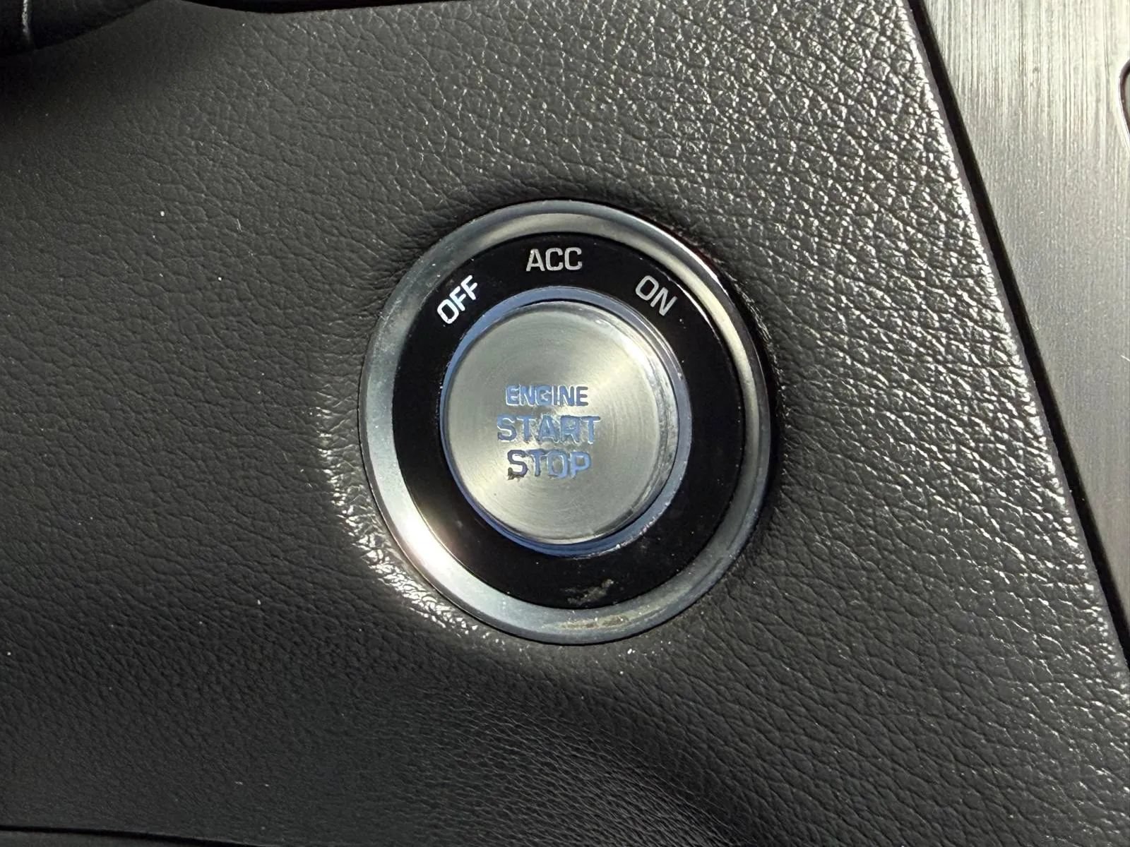 Used 2015 Hyundai Genesis 3.8 w/ Option Group 02 RWD image 29