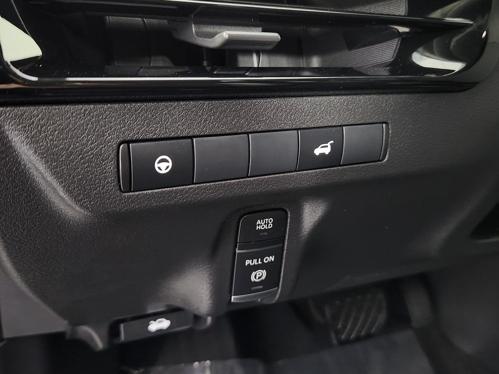 Certified 2025 Nissan Murano SV AWD/4WD image 22