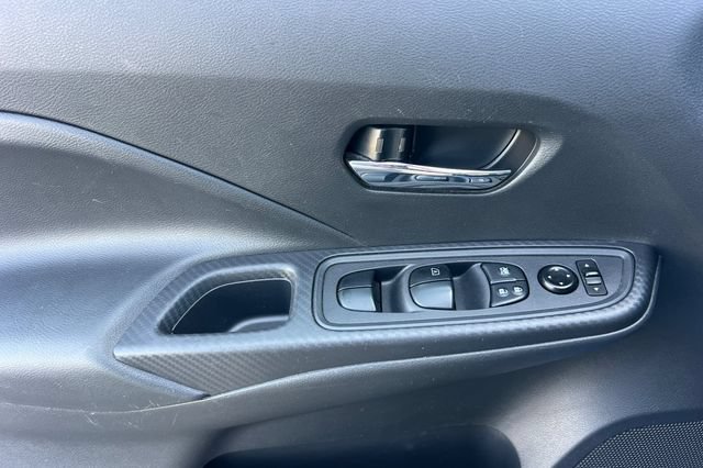 Used 2024 Nissan Versa SV FWD image 11