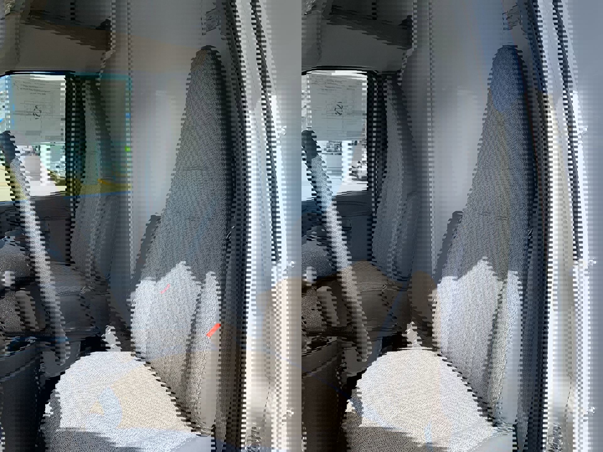 New 2025 GMC Savana 3500 Extended w/ Power Convenience Package image 28