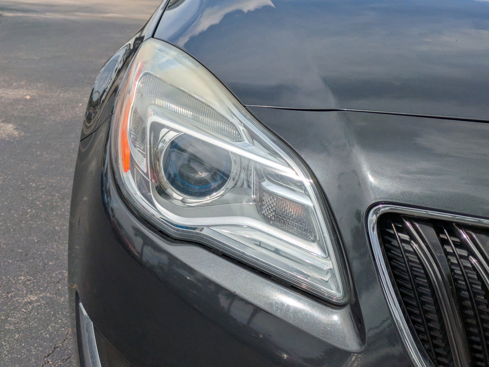 Used 2016 Buick Regal FWD image 8