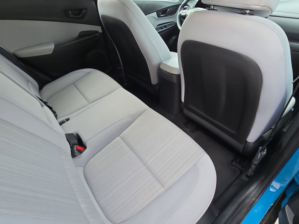 Used 2022 Hyundai Kona SEL image 11