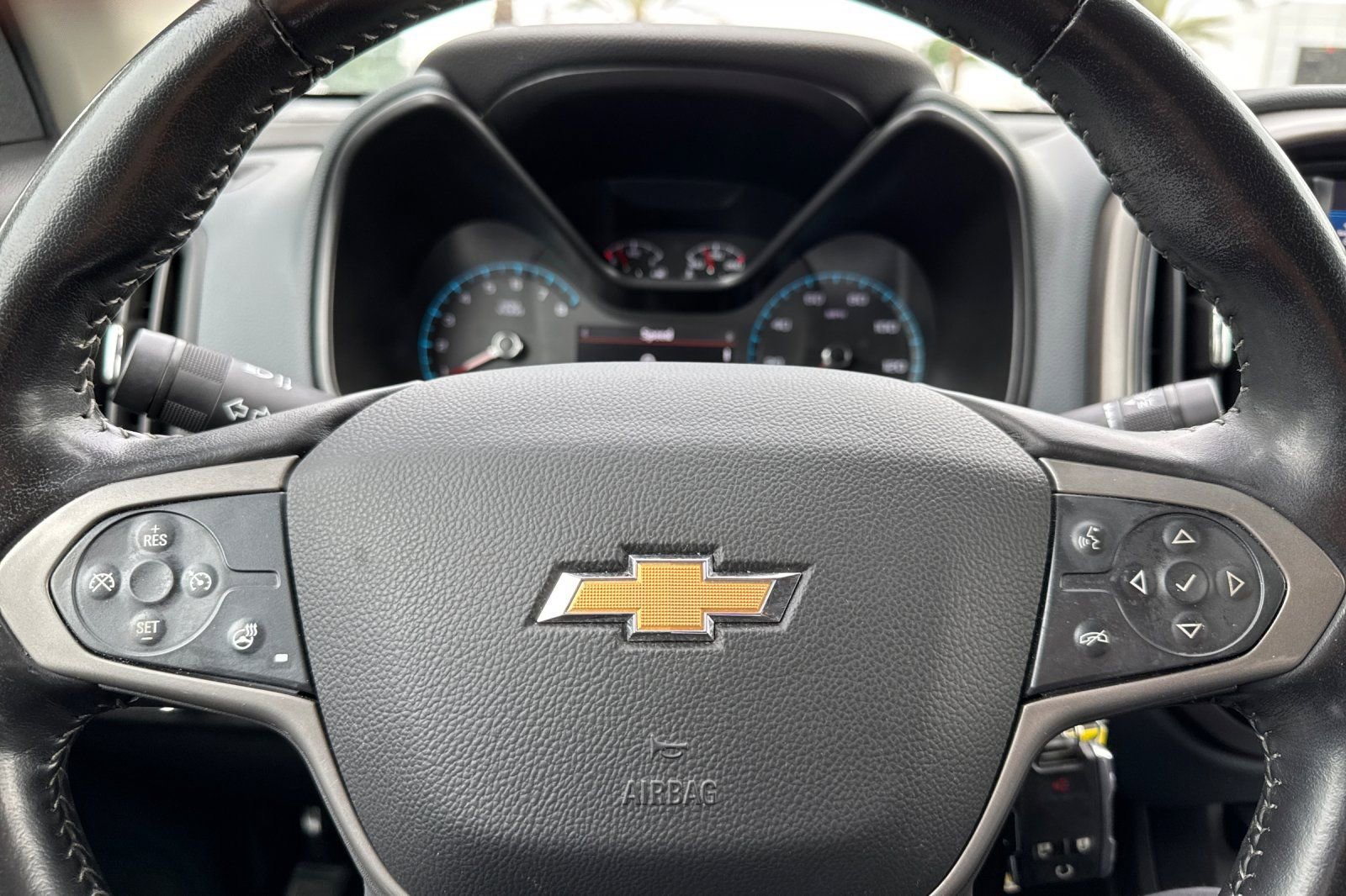 Used 2022 Chevrolet Colorado Z71 AWD/4WD image 22