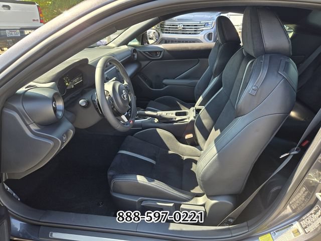 Used 2025 Toyota GR86 Premium RWD image 10