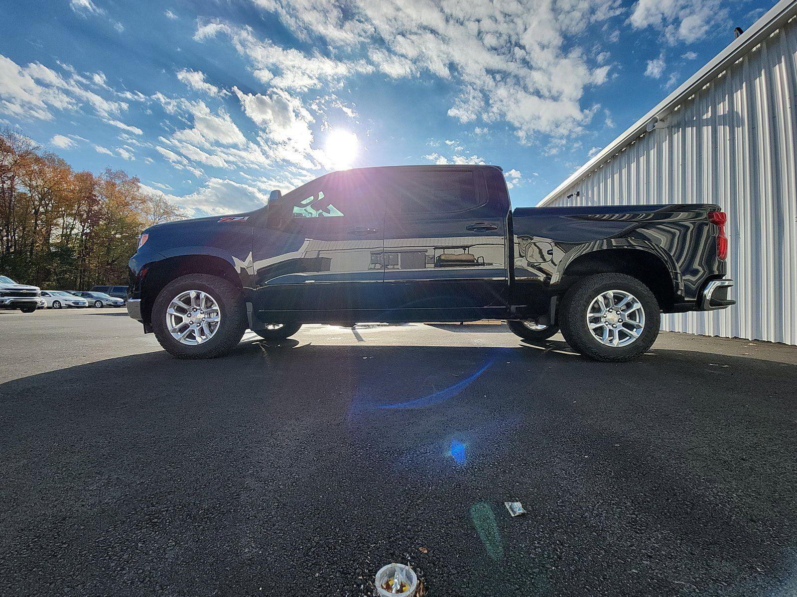 New 2026 Chevrolet Silverado 1500 LT w/ Z71 Off-Road Package image 2