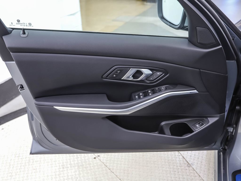 New 2026 BMW 330i xDrive Sedan w/ Convenience Package image 10