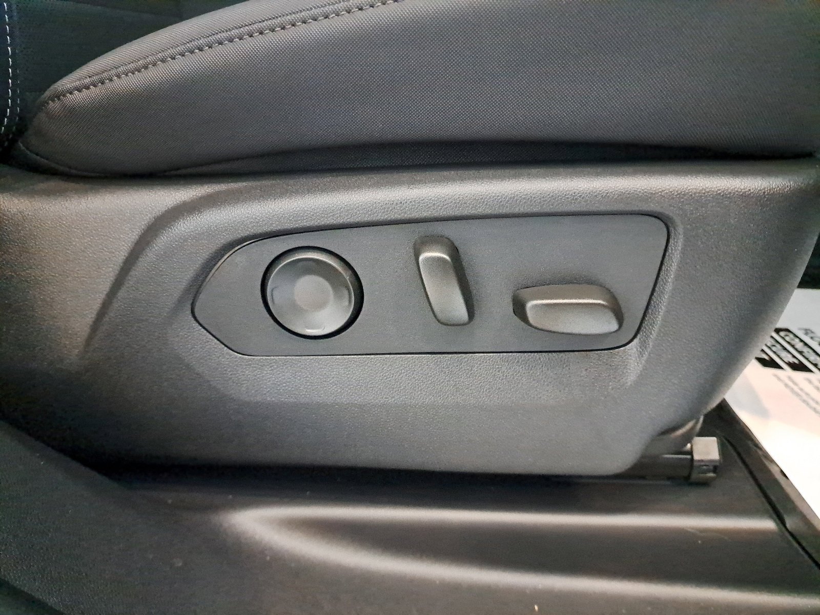 New 2026 GMC Hummer EV SUV image 32