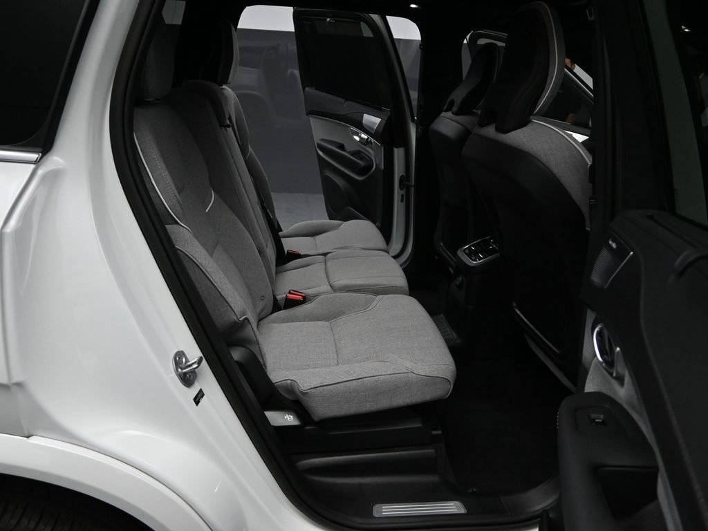 Used 2023 Volvo XC90 T8 Ultimate AWD/4WD image 14