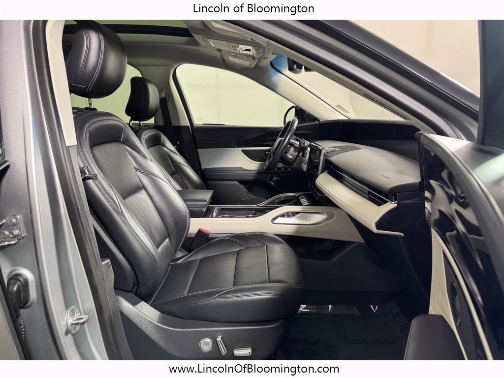 Certified 2024 Lincoln Nautilus Premier w/ Equipment Group 102A AWD/4WD image 13
