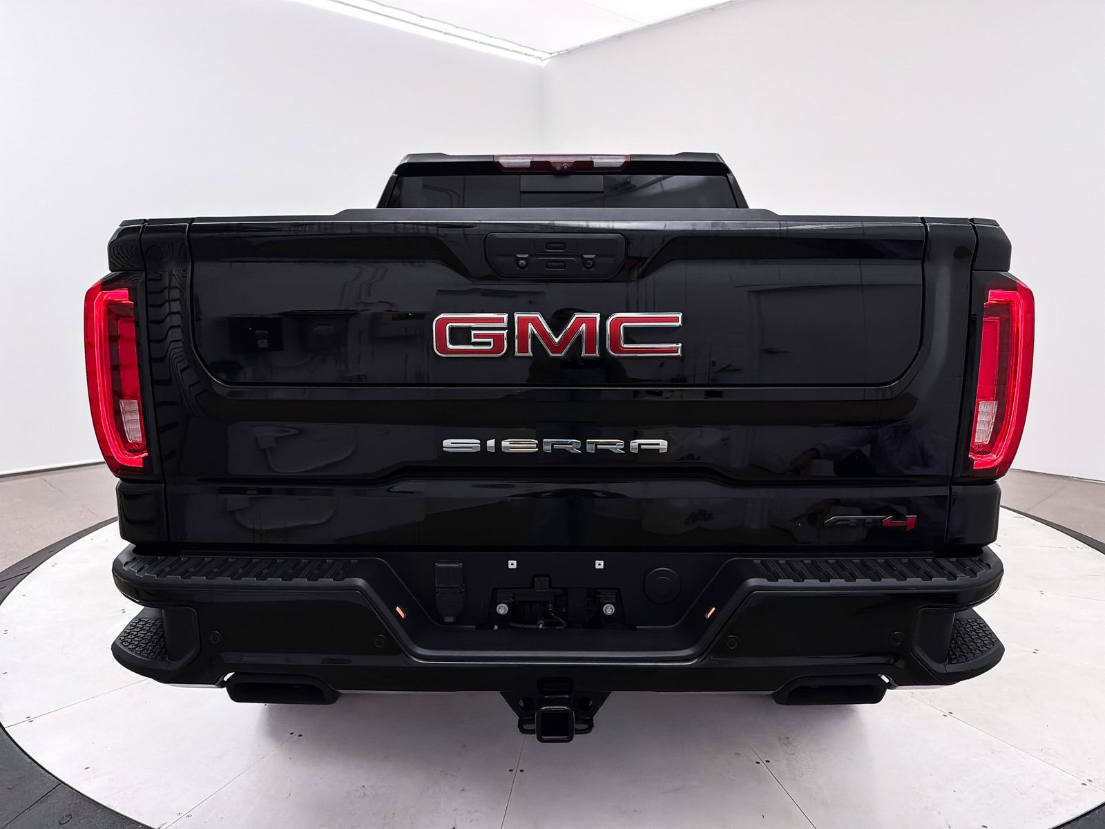 Used 2022 GMC Sierra 1500 AT4 w/ AT4 Premium Package image 19