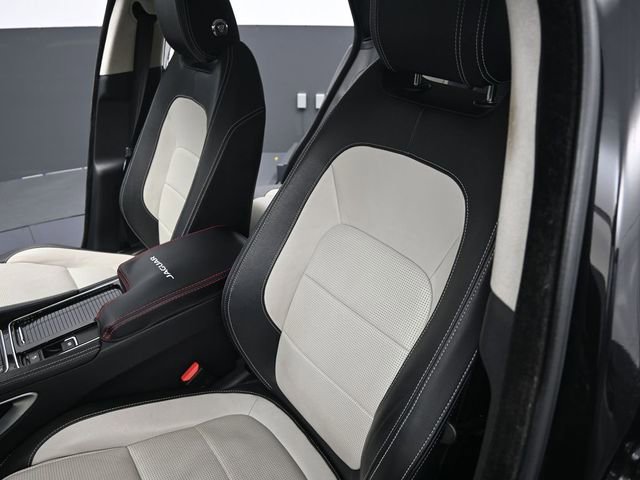 Used 2020 Jaguar F-PACE R-Sport image 14