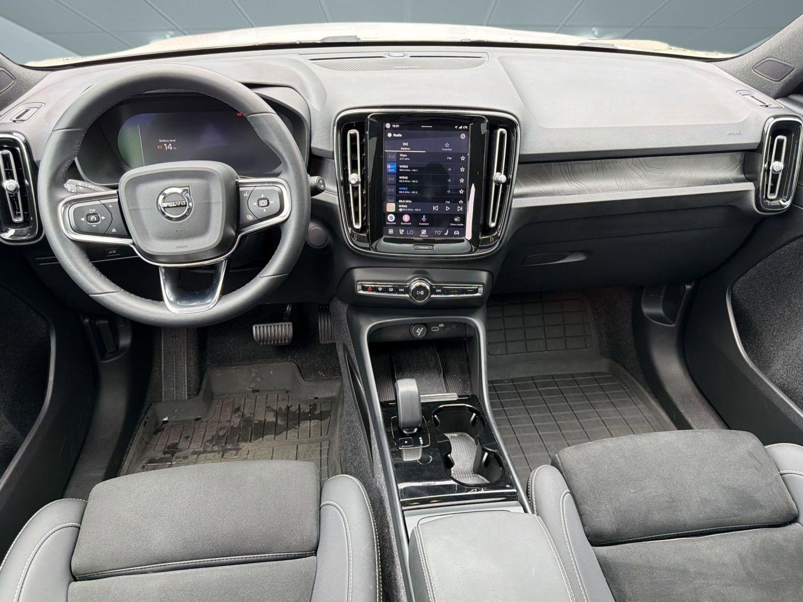 Certified 2023 Volvo XC40 Recharge Ultimate w/ Protection Package Premier AWD/4WD image 23