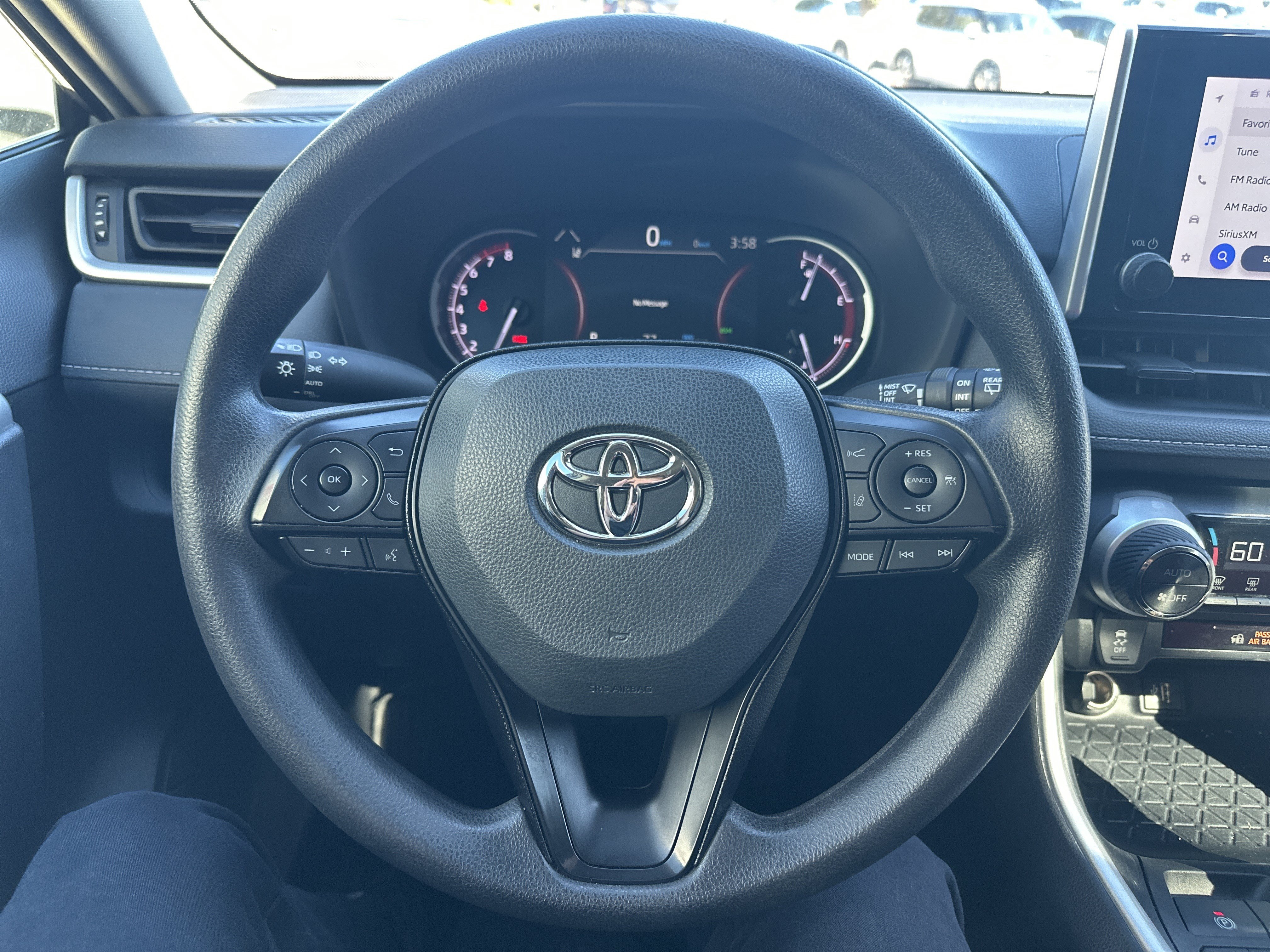 Used 2024 Toyota RAV4 XLE AWD/4WD image 18