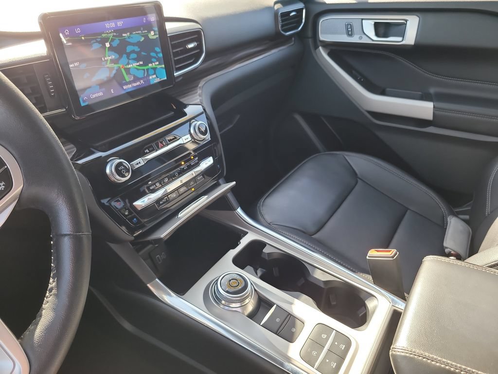 Certified 2024 Ford Explorer Limited RWD image 20