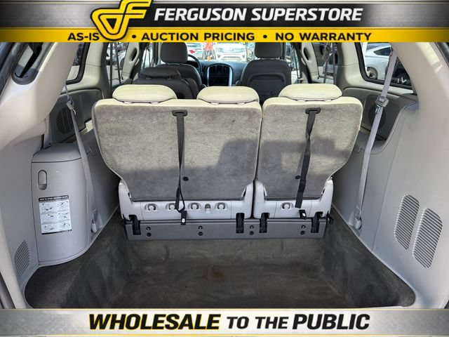 Used 2006 Chrysler Town & Country Touring FWD image 29
