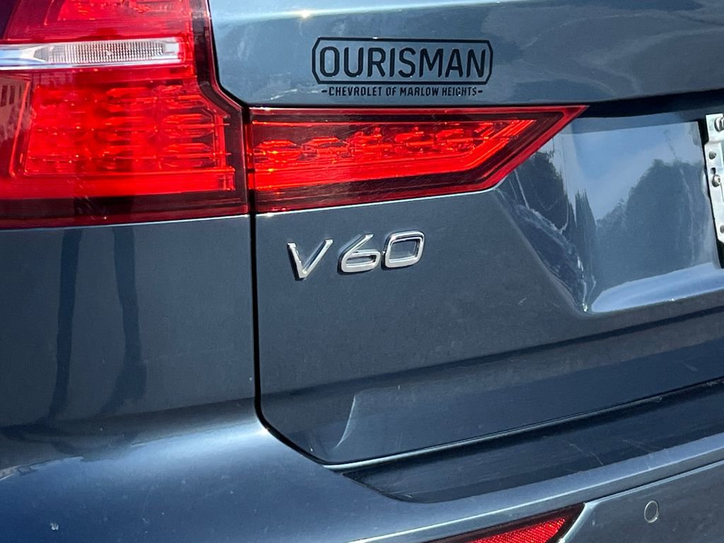 Used 2024 Volvo V60 B5 Cross Country Plus image 7