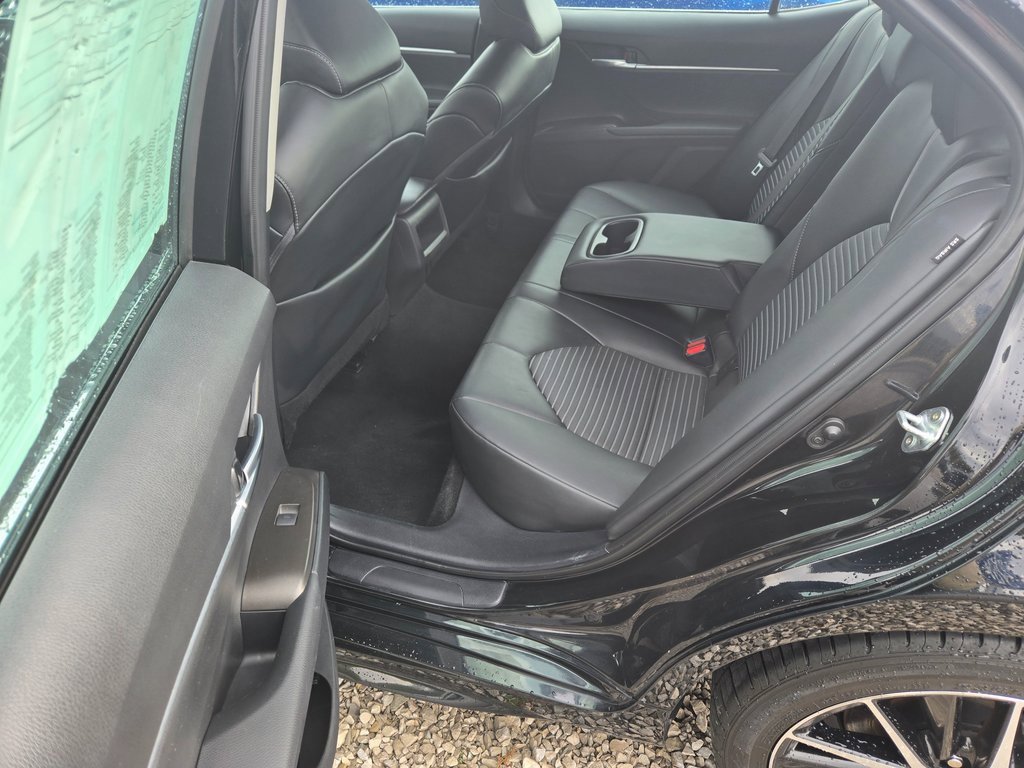 Used 2023 Toyota Camry SE image 7